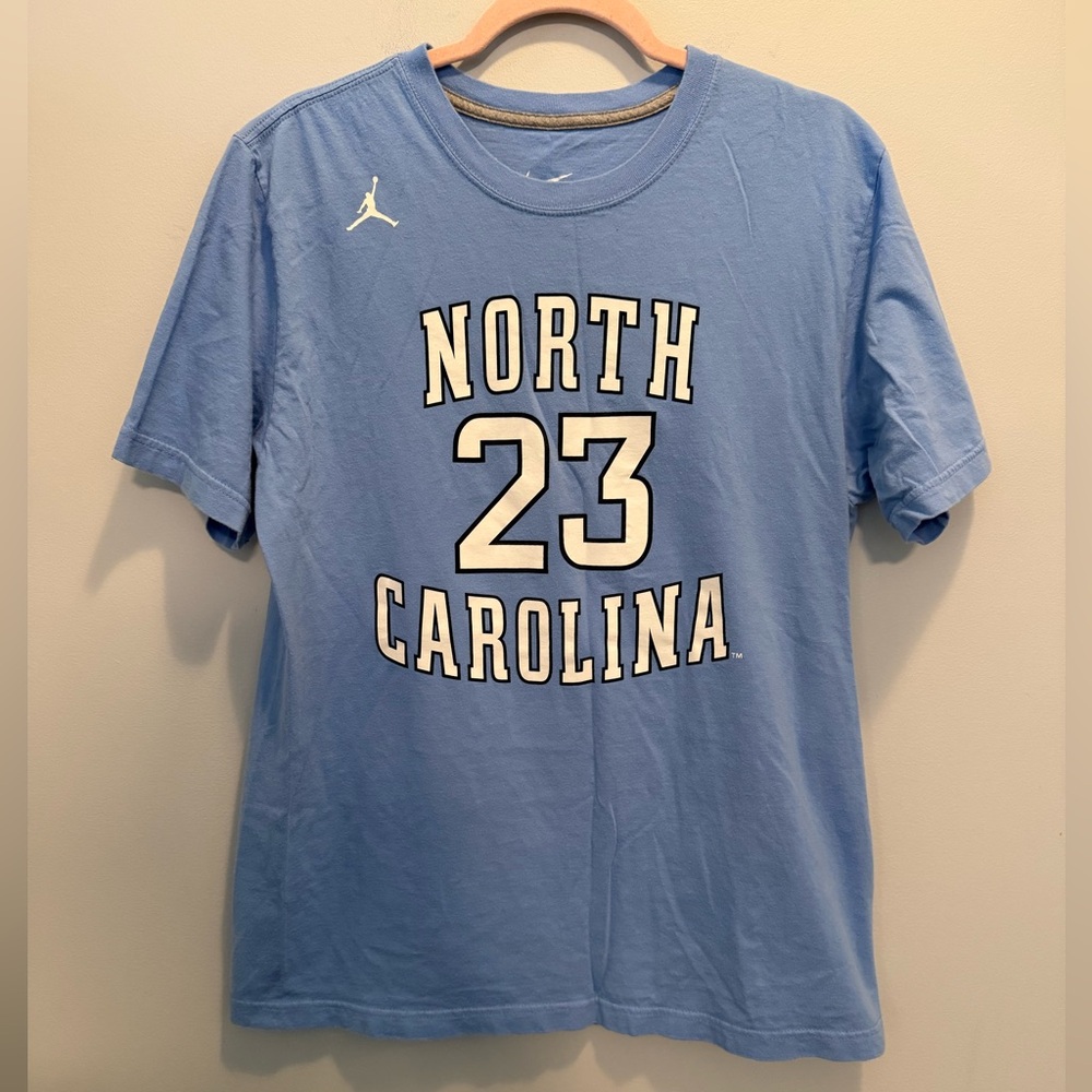 Nike UNC Chapel Hill Michael Jordan Casual Shirt Large Sporty Basketball